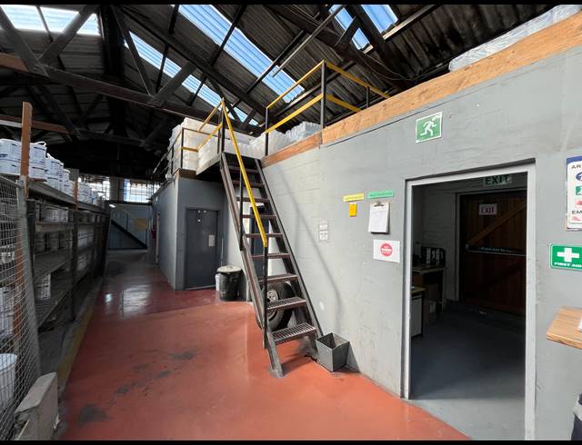 2,356.40M² WAREHOUSE TO LET IN EPPING INDUSTRIAL